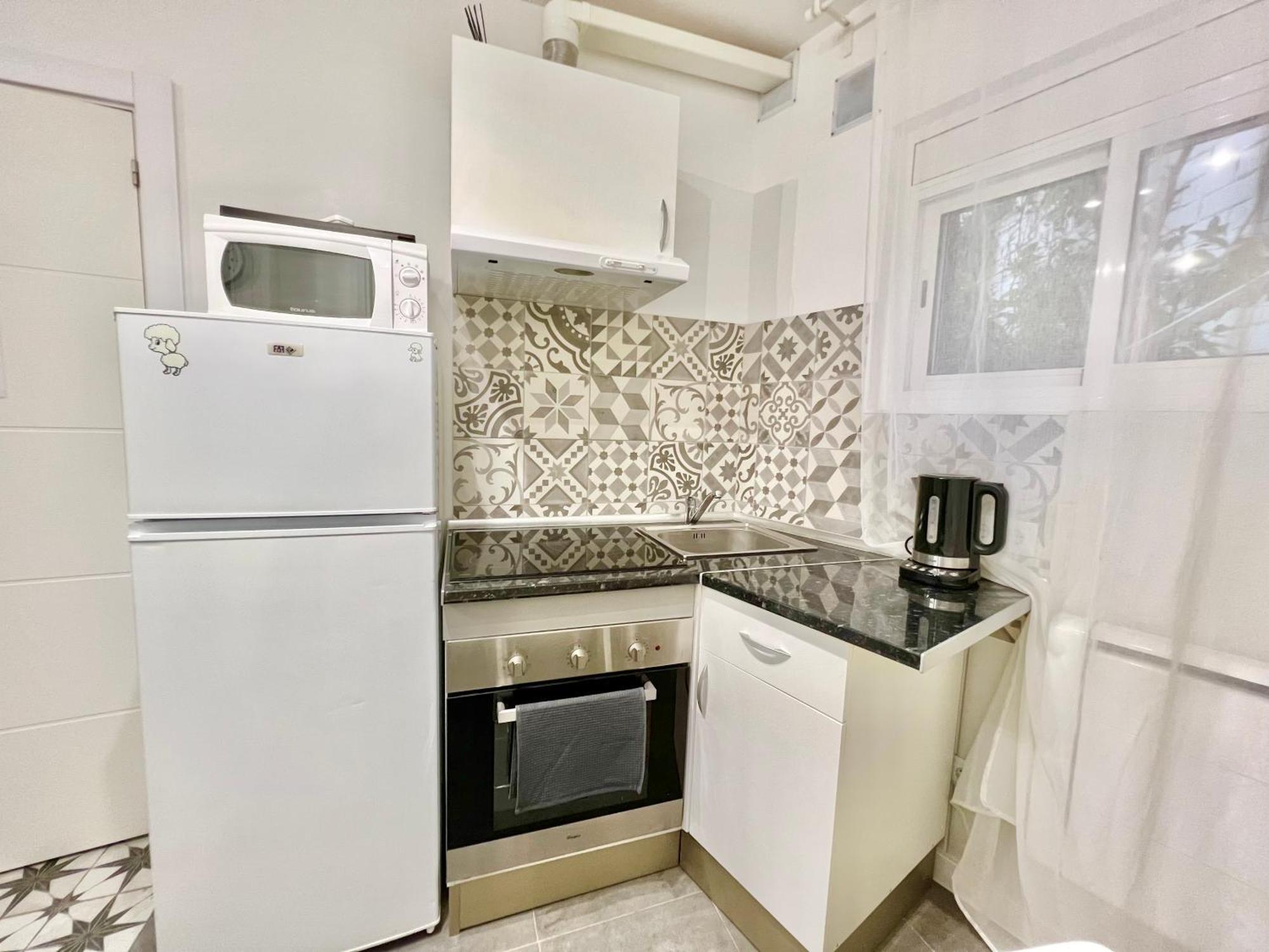 Cozy Suite Apartment, Wifi! Santa Coloma de Gramenet Ngoại thất bức ảnh