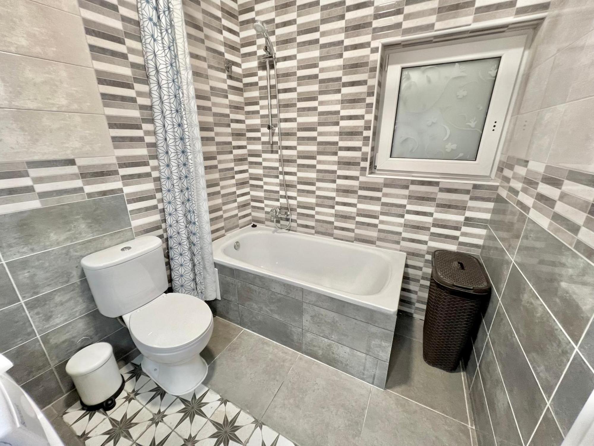 Cozy Suite Apartment, Wifi! Santa Coloma de Gramenet Ngoại thất bức ảnh